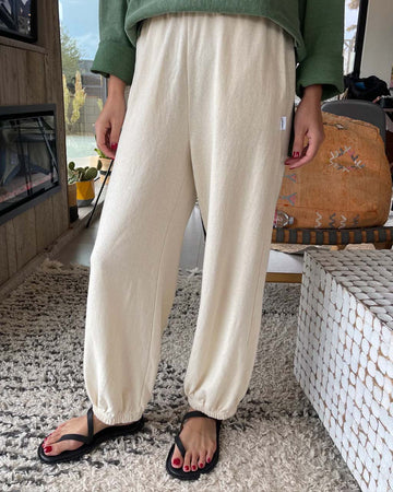 model wearing natural cotton balloon pants